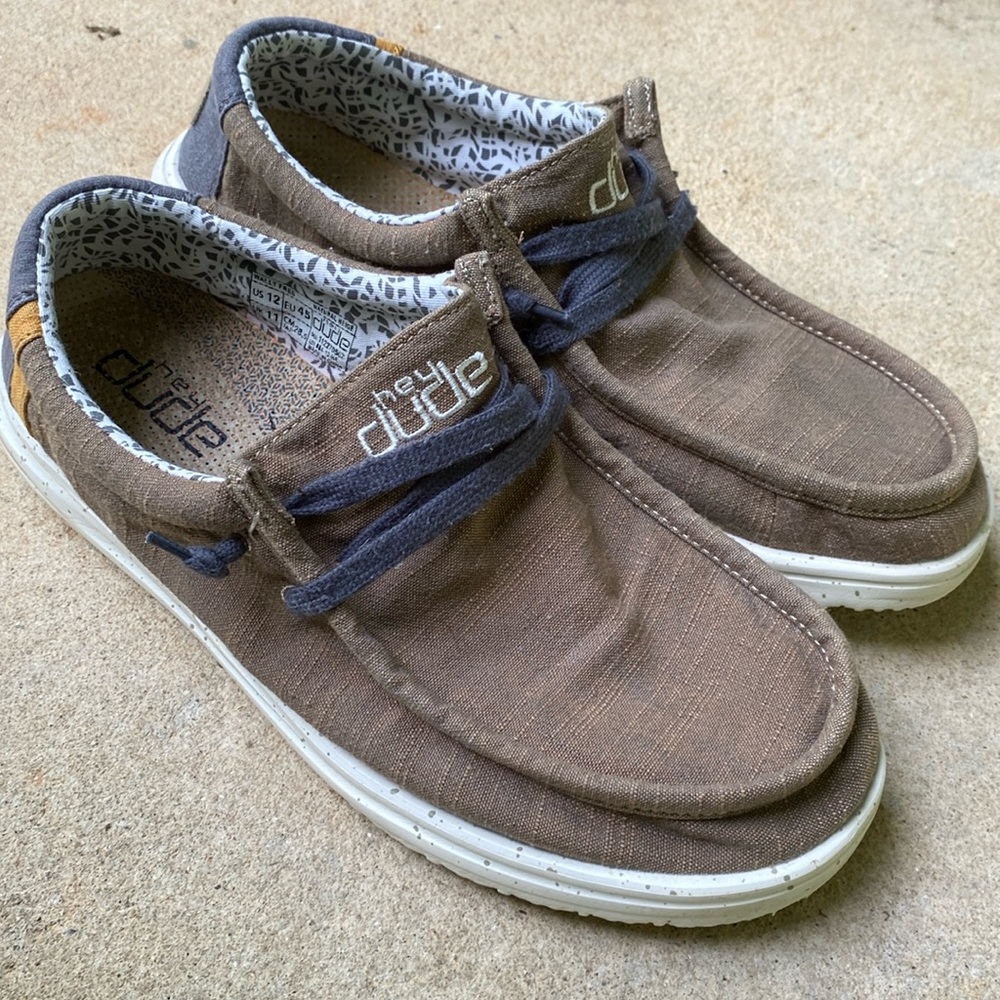 Men’s Hey Dude size 12